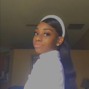 Meet your Posher, Kayla